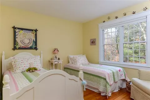 21 Dewey Ln, Cotuit, MA 02635 photo 12