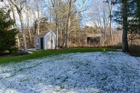 21 Dewey Ln, Cotuit, MA 02635 photo 15