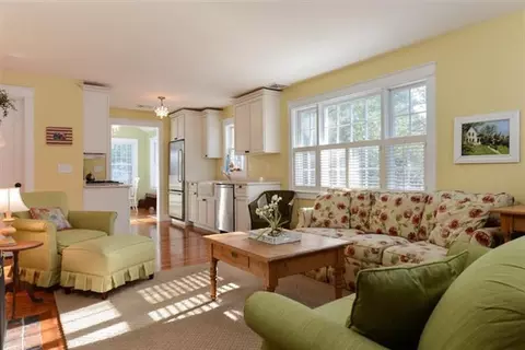 21 Dewey Ln, Cotuit, MA 02635 photo 6
