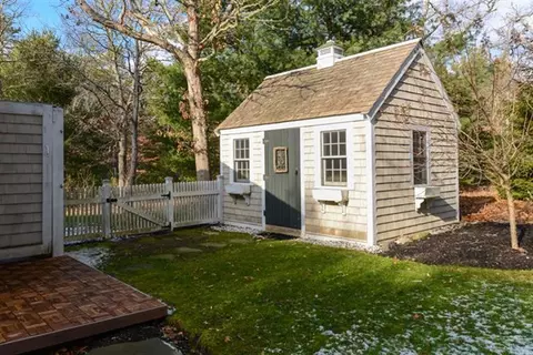 21 Dewey Ln, Cotuit, MA 02635 photo 14