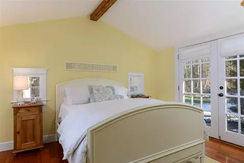 21 Dewey Ln, Cotuit, MA 02635 photo 10