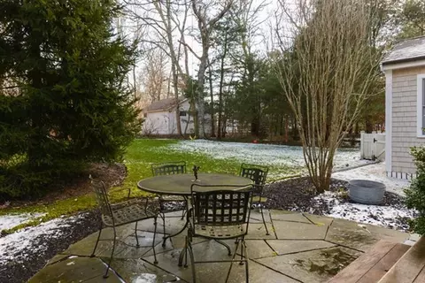 21 Dewey Ln, Cotuit, MA 02635 photo 13