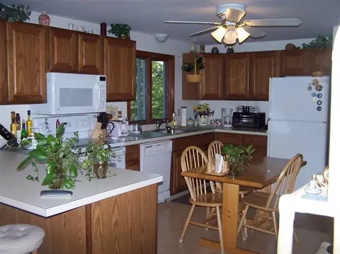 2 Annawon Rd, Mashpee, MA 02649 photo 2