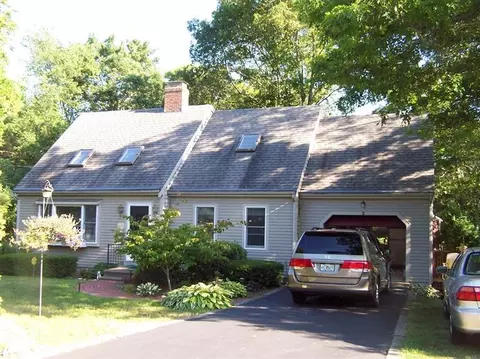 2 Annawon Rd, Mashpee, MA 02649 photo 1