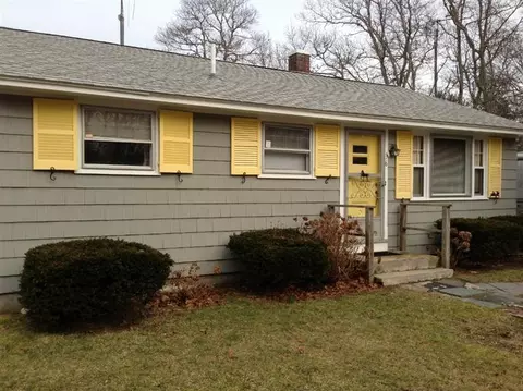 36 Rustic Ln, Hyannis, MA 02601 photo 5