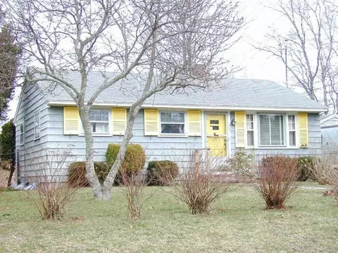 36 Rustic Ln, Hyannis, MA 02601 photo 4