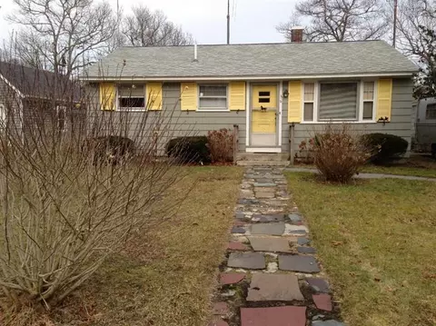 36 Rustic Ln, Hyannis, MA 02601 photo 2