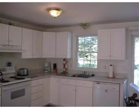 16 Christopher Dr, Wareham, MA 02571 photo 7