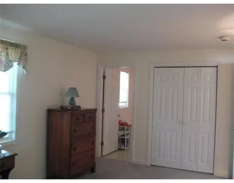 16 Christopher Dr, Wareham, MA 02571 photo 13