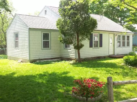 34 General Patton Dr, Hyannis, MA 02601 photo 9