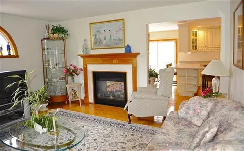 118 James Cir, Mashpee, MA 02649 photo 8