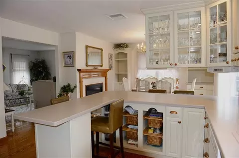 118 James Cir, Mashpee, MA 02649 photo 5