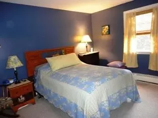 5 County Seat St, Hyannis, MA 02601 photo 4