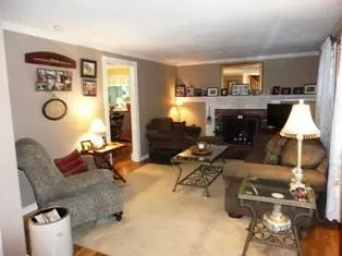 5 County Seat St, Hyannis, MA 02601 photo 3