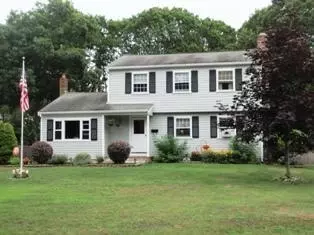 5 County Seat St, Hyannis, MA 02601 photo 1