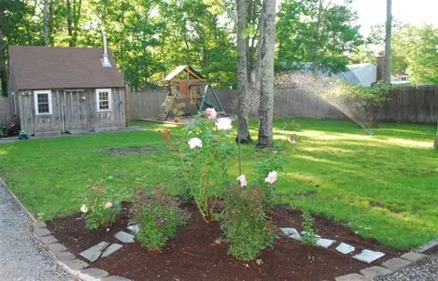 14 Grenadier Ln, Mashpee, MA 02649 photo 4