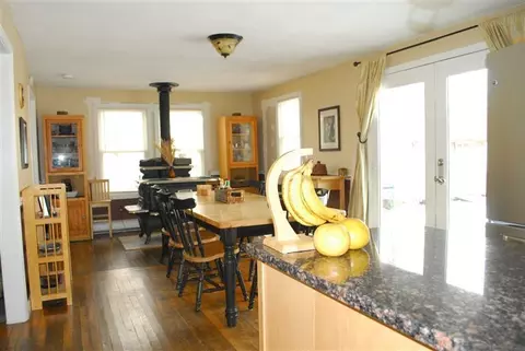 14 Grenadier Ln, Mashpee, MA 02649 photo 6