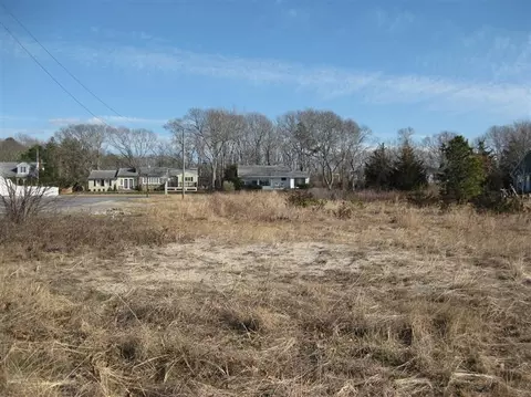 9 Gilder Rd, Bourne, MA 02532 photo 4