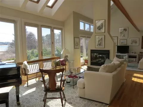 4 Grasslands Ln, Cataumet, MA 02534 photo 10