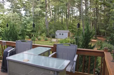 21 Mariner Cir, Cotuit, MA 02635 photo 10