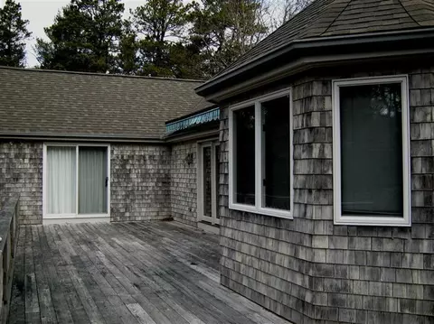 40 Topsail Cir, Cotuit, MA 02635 photo 19