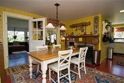 12 Willow St, West Barnstable, MA 02668 photo 9