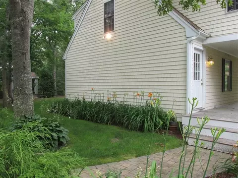 205 Blackthorn Rd, Marstons Mills, MA 02648 photo 9