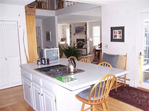 5 Roosevelt Rd, Cotuit, MA 02635 photo 12