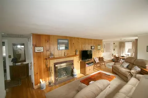 33 Pond St, Centerville, MA 02632 photo 6