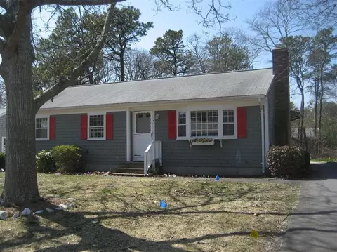 233 Megan Rd, Hyannis, MA 02601 photo 1