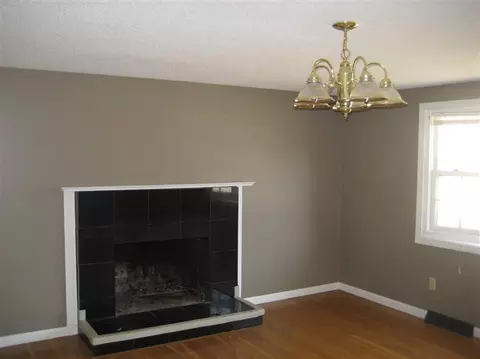 233 Megan Rd, Hyannis, MA 02601 photo 4