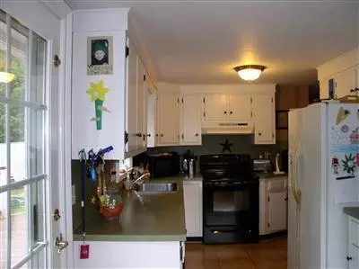 64 Sunset Cir, Mashpee, MA 02649 photo 5