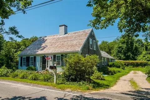 325 Willow St, West Barnstable, MA 02668 photo 1