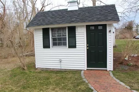 137 Leeward Rd, Bourne, MA 02532 photo 9