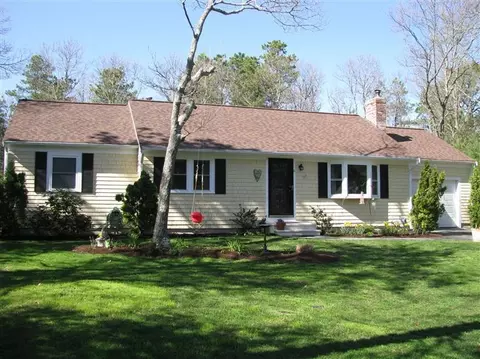 14 Tern Cir, Mashpee, MA 02649 photo 1