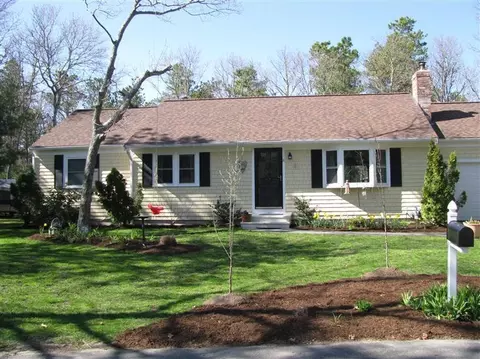 14 Tern Cir, Mashpee, MA 02649 photo 3