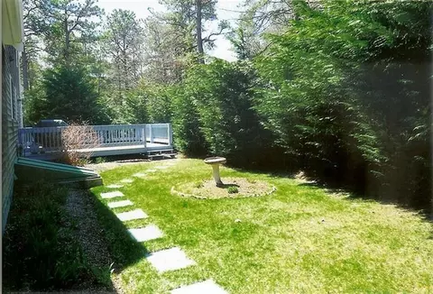 15 Leeshore Dr, Mashpee, MA 02649 photo 6