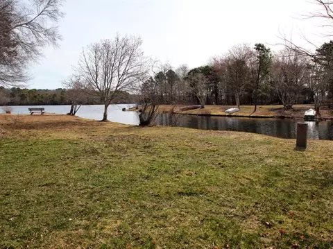 7 Robin Ln, Mashpee, MA 02649 photo 15