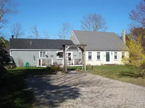 36 Halletts Ln, Marstons Mills, MA 02648 photo 2