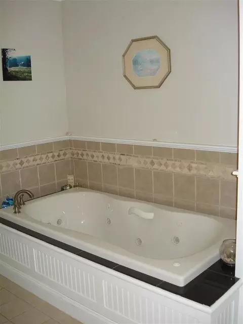 36 Halletts Ln, Marstons Mills, MA 02648 photo 7