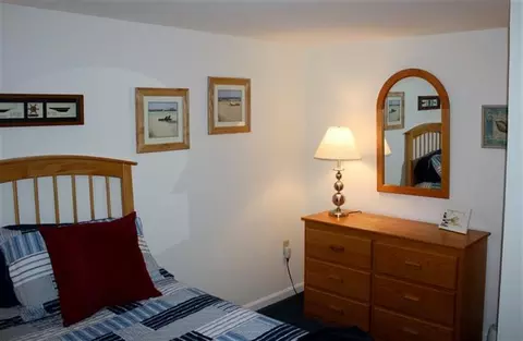 25 Wellesley Cir, Hyannis, MA 02601 photo 27