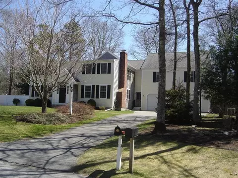 58 Mockingbird Ln, Marstons Mills, MA 02648 photo 2