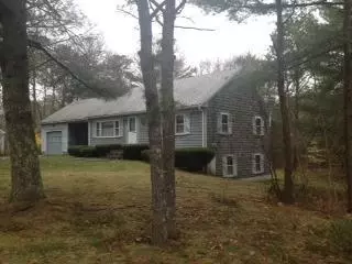 72 Anchor Ln, Cotuit, MA 02635 photo 3