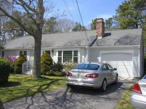 115 Seaboard Ln, Hyannis, MA 02601 photo 9