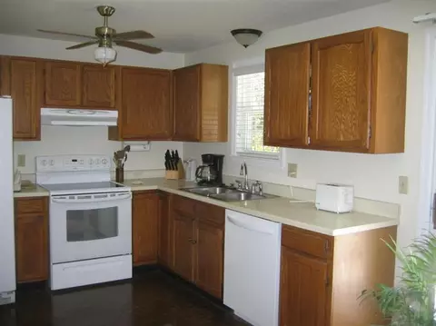 115 Seaboard Ln, Hyannis, MA 02601 photo 2