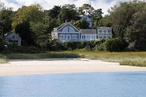 1036 Main St, Cotuit, MA 02635 photo 1