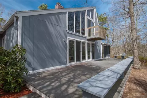 29 Glenneagle Dr, Mashpee, MA 02649 photo 2