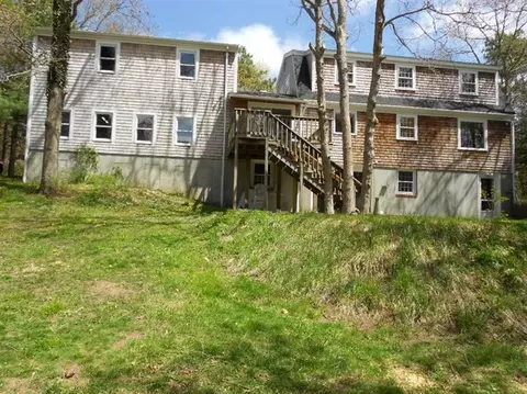 589 Old Stage Rd, Centerville, MA 02632 photo 5