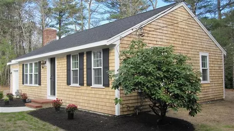 480 Nottingham Dr, Centerville, MA 02632 photo 14