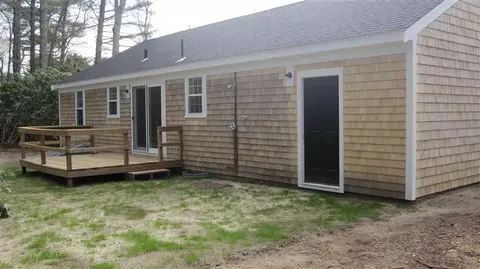 480 Nottingham Dr, Centerville, MA 02632 photo 2